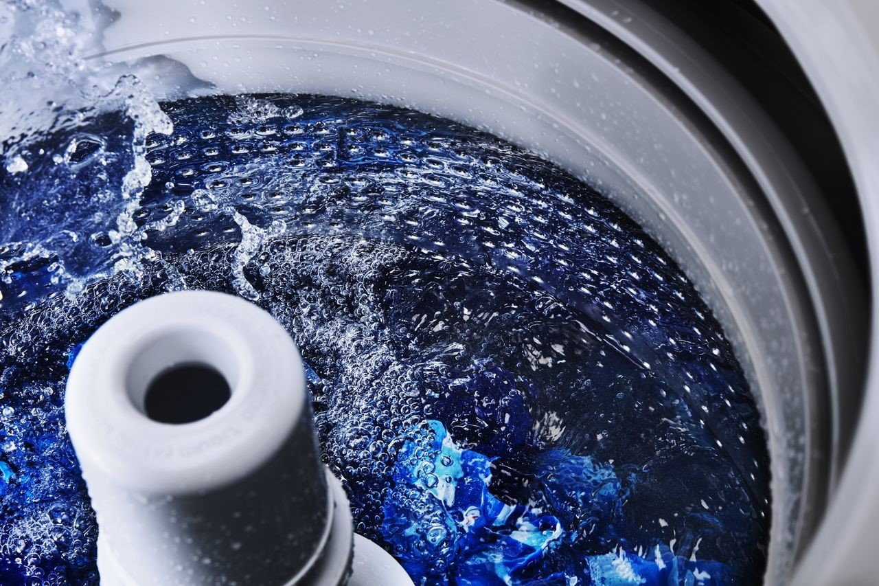 چرا ماشین لباسشویی نشتی آب دارد؟
