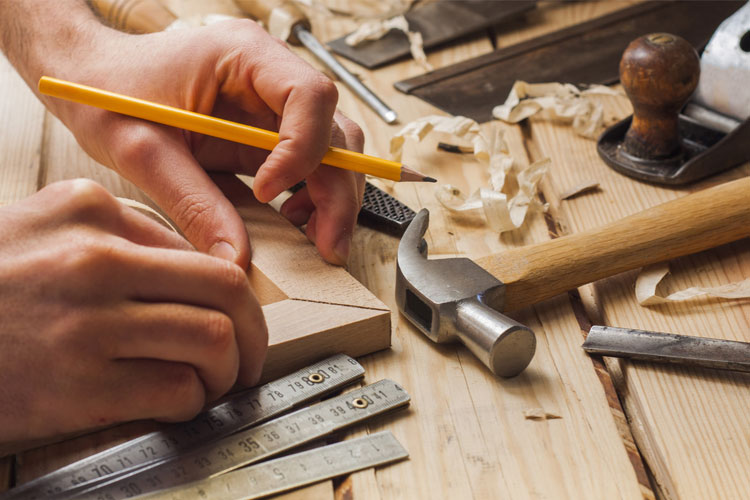 مزایا و معایب شغل نجاری